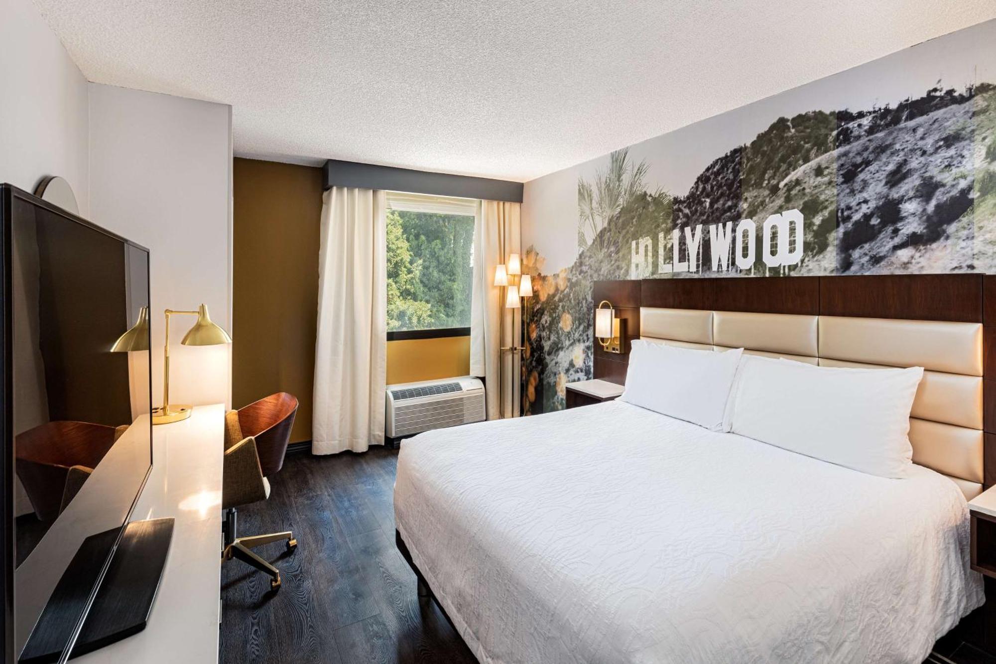 Hilton Garden Inn Los Angeles / Hollywood Exterior photo